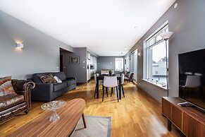 Apartment B52