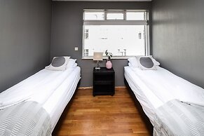 Apartment B52