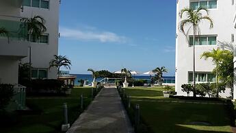 Ocean Front Apt BayRock 2 Sosua-Cabarete
