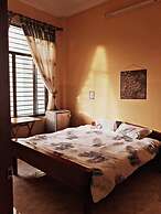 Stay House
