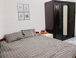 Stay House