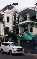 Stay House