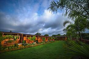 Grand Vatika Resort