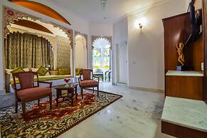 Hotel Raj Palace