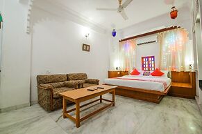 Hotel Raj Palace