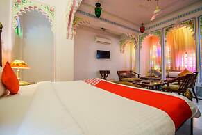 Hotel Raj Palace