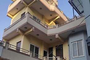 Samakhusi Deluxe Apartment