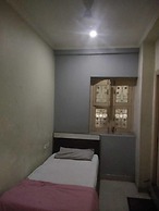 iROOMZ Pranathi Comforts