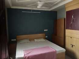 iROOMZ Pranathi Comforts