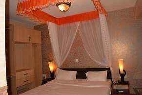 Eden Hotel Emali