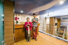 Caroline Hostel