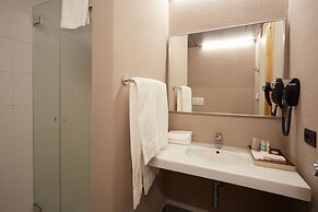 DC Hotel International