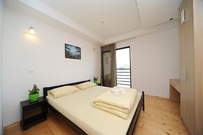 B&B Boatel Charlie