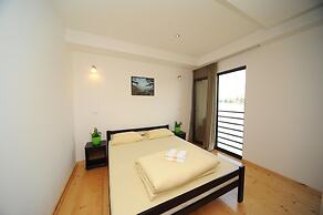 B&B Boatel Charlie