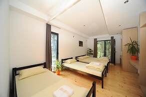 B&B Boatel Charlie