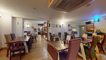 Devonshire Arms