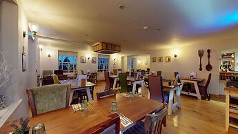 Devonshire Arms