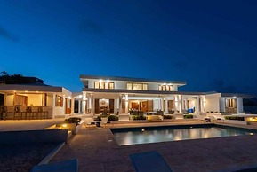 Villa Three Dolphins