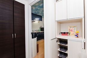 Sunny and Comfortable  Apartment 73