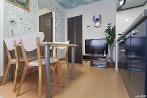 Sunny and Comfortable  Apartment 73