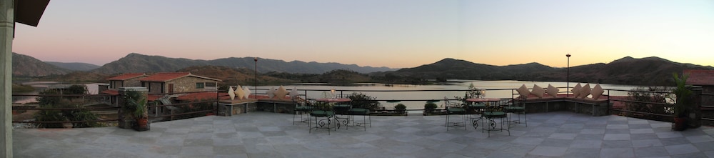 Jhadol Safari Resort