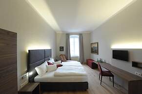 eee hotel Perg