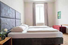 eee hotel Perg