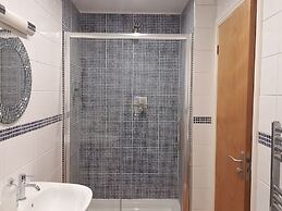 OYO Bath Road Apartments