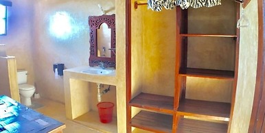 Msafini MangoTop Roof Hotel