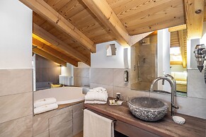 Horse House