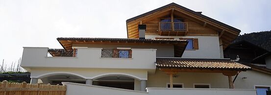 Horse House