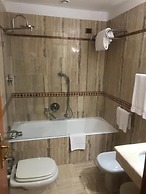 Crystal Hotel Varese