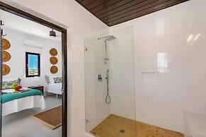 Villa Pelican Bay