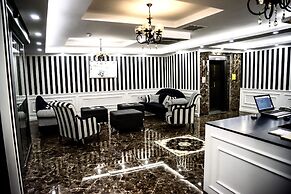 Cnr Inci Hotel