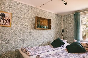 Farmlodge