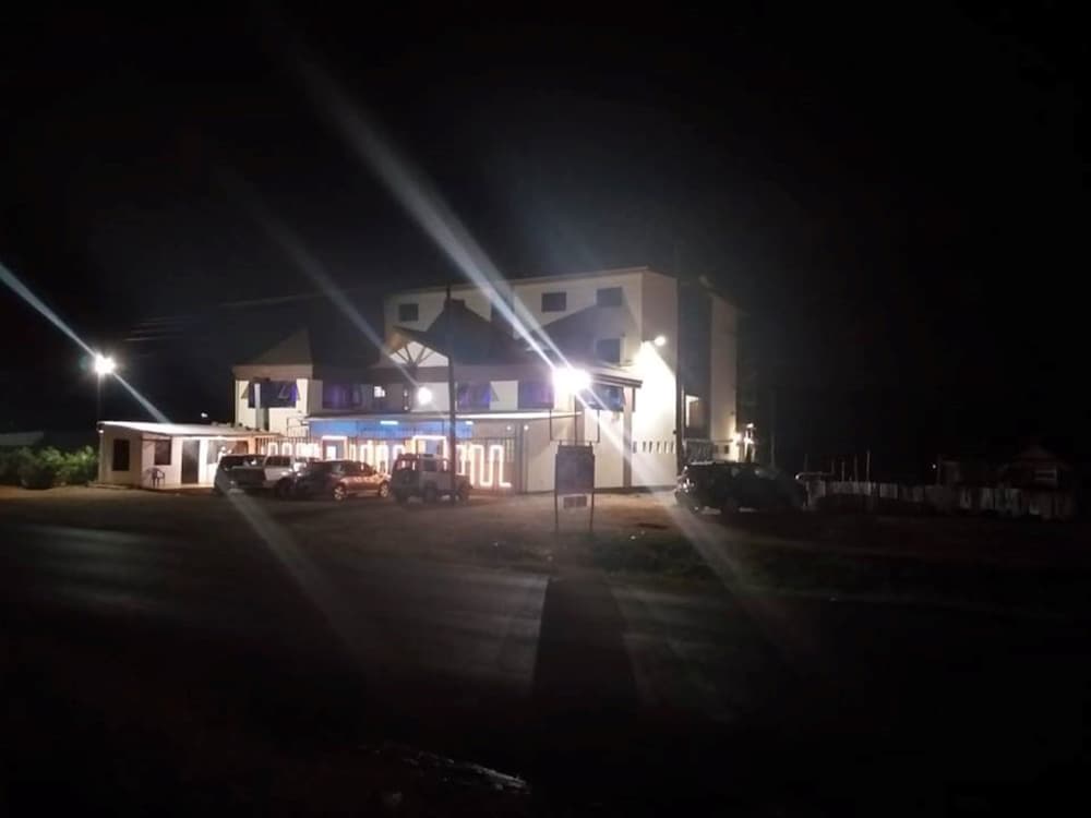 Kenton Hotel