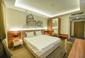 Hotel Lazaro