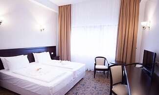 Rediu Hotel & Restaurant