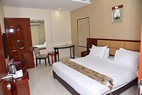 Raghu Mahal Hotel