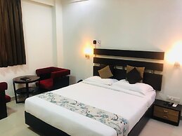 Raghu Mahal Hotel