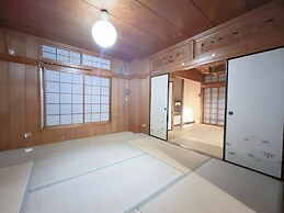 Lestel Naha - Hostel