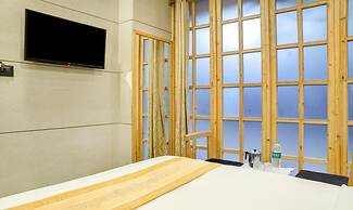 Hotel Rooms Dadar
