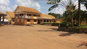 Enro Hotel