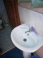 Salanka Inn & Guest House