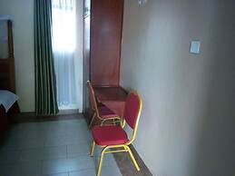 Salanka Inn & Guest House