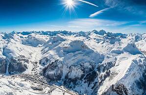 Résidence Les Cîmes - Centre Val d'Isère