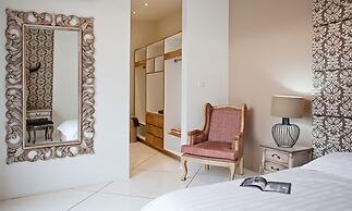 Le Chloe Villas