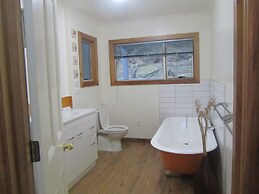 Loch Sloy Farmstay