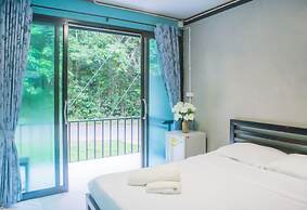 Wave-F Homestay