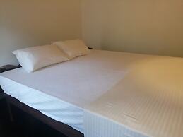 Surf & Relax Inn Arugambay